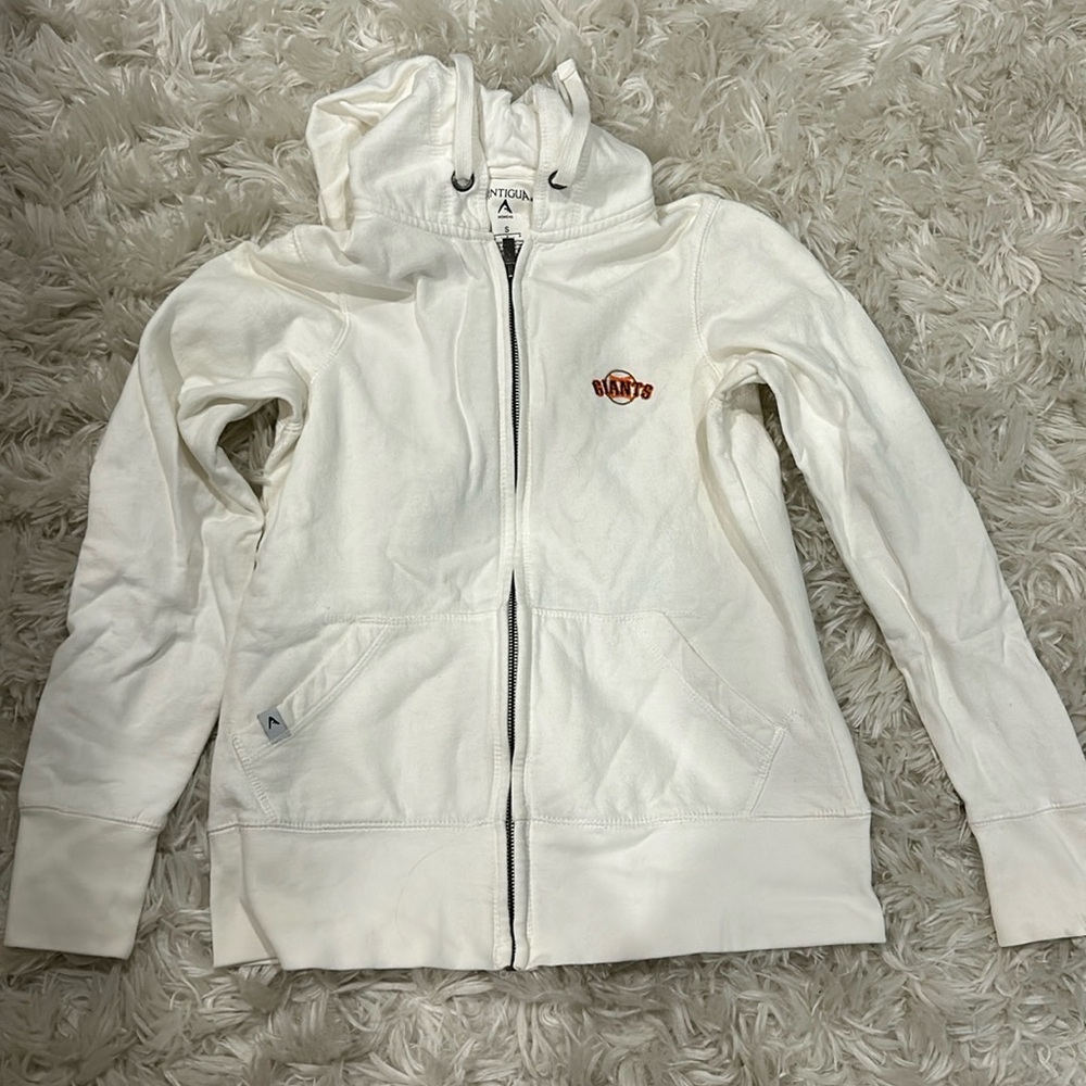SF Giants white sweatshirt